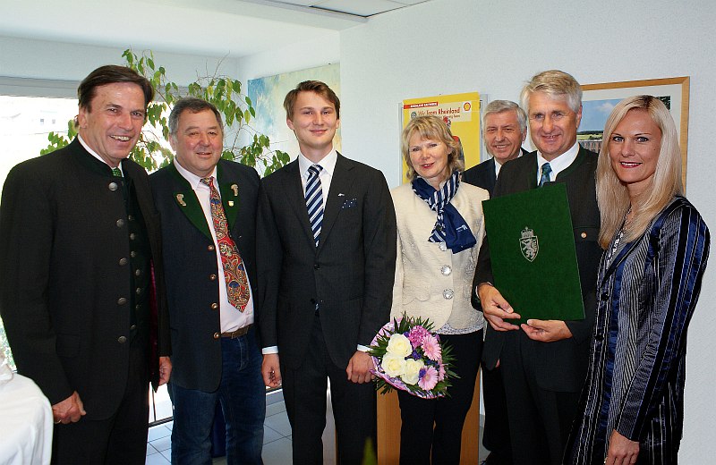 Fa. Rohrer Verleihung Landeswappen